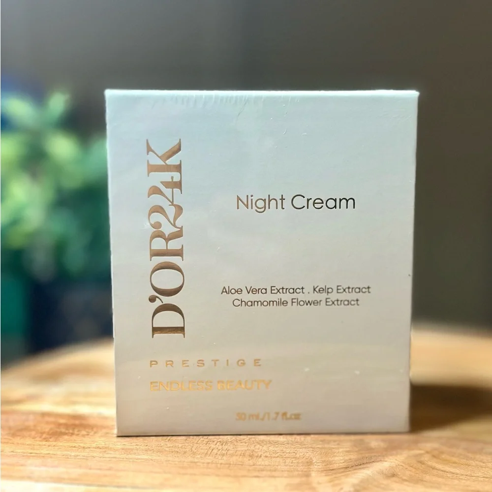 D'Or Skincare Prestige Multi-Vitamin Night Cream - Picture 2 of 3